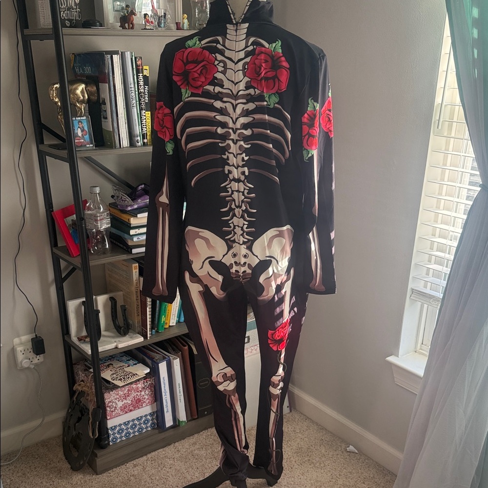 Skeleton Print Jumpsuit with Red Roses - Picture 5 of 8